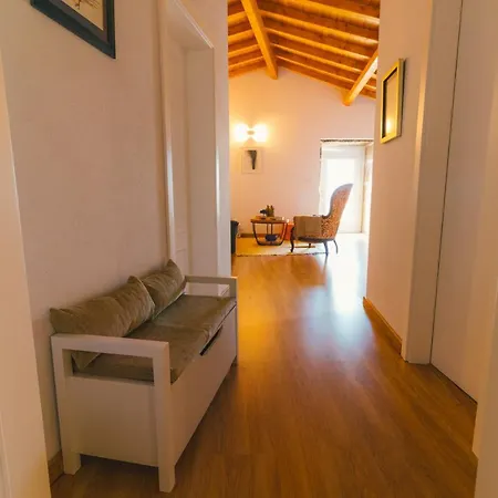 Casas Da Rua Nova Alijo